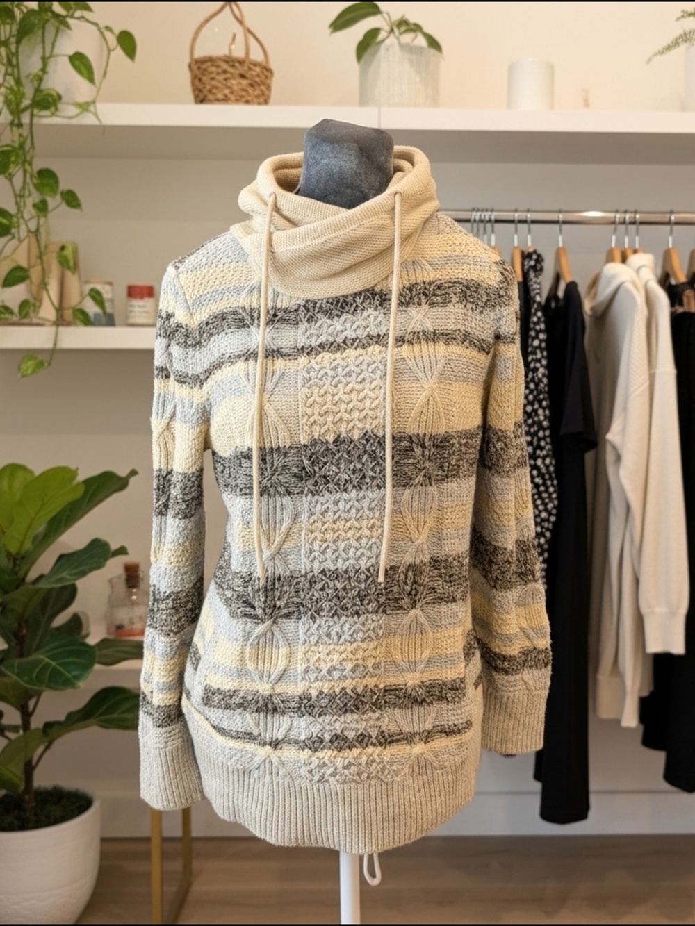 L.L.Bean Signature striped funnel neck cable knit sweater M Pocket Fisherman